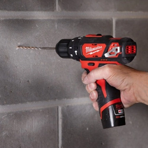 Parafusadeira / Furadeira de Impacto 3/8" M12 - MILWAUKEE 2408-259