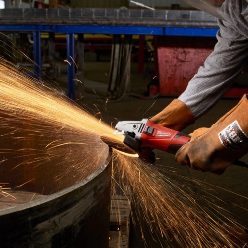 ESMERILHADEIRA ANGULAR 4.1/2" - 5" 1550W - MILWAUKEE 6117-59 220V