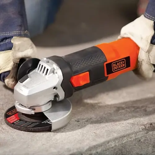 Esmerilhadeira Angular de 4.1/2 Pol. 820W - BLACK DECKER-G720-B2