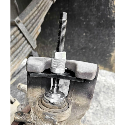 Ferramenta para retornar o êmbolo das pinças de freio traseiras caminhões VW 756001 RAVEN